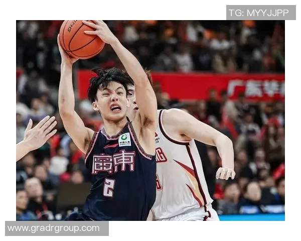 扶正徐杰逼退胡明轩广东队稳了杜锋或将放弃新王炸计划